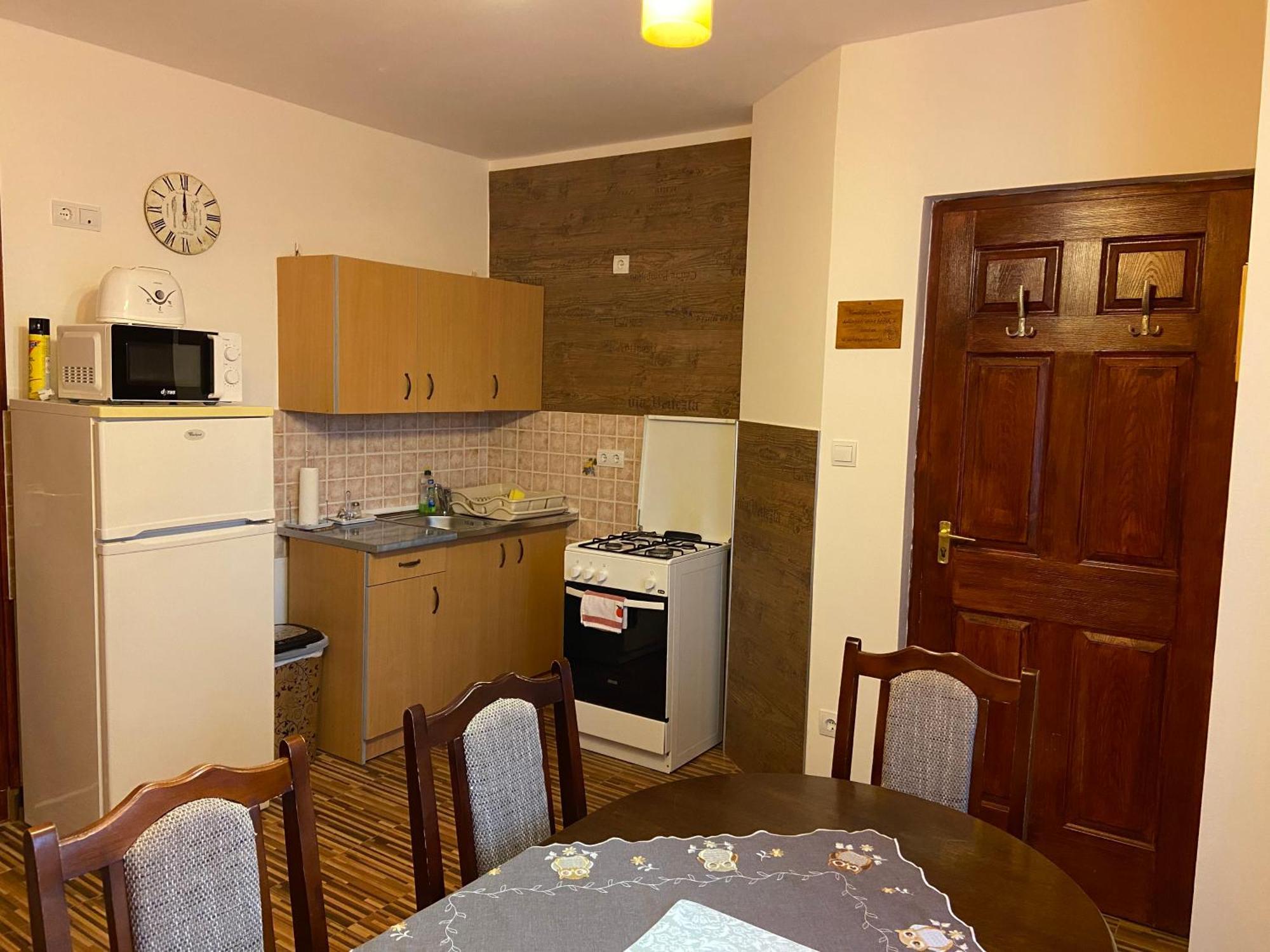 Vadrozsa Vendeghaz-Apartman Demjen Ngoại thất bức ảnh