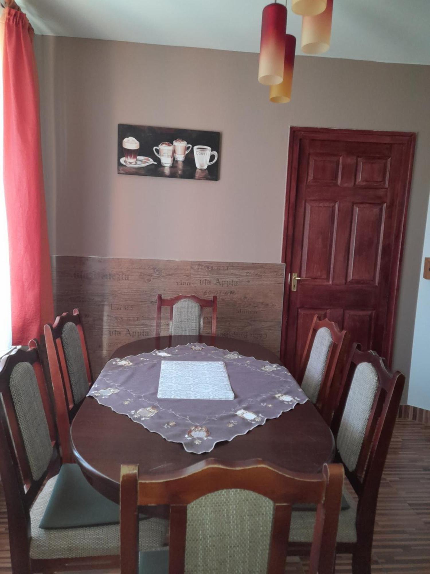 Vadrozsa Vendeghaz-Apartman Demjen Ngoại thất bức ảnh