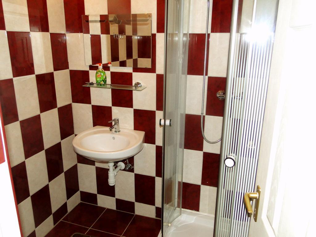Vadrozsa Vendeghaz-Apartman Demjen Ngoại thất bức ảnh